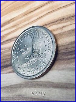 2000 P Sacagawea One Dollar Coin US Liberty Golden MINT Discontinued Collectible