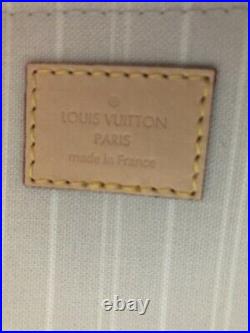 AUTHENTIC LOUIS VUITTON MULTI POCHETTE MIST Accessories By The Pool collection