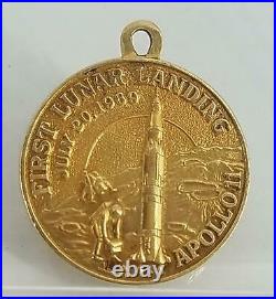 Apollo 11 Gold Coin Pendant 14k Gold 5.15 g 1st Lunar Landing (u16639)