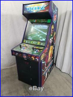 Golden Tee 2020 Pedestal by Incredible Technologies COIN-OP Arcade Video Game