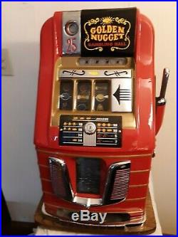 ORIGINAL 25¢ Mills Hi Top Antique Slot Machine. It is the Golden Nugget coin op