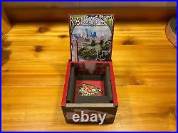 Rare kansas city chiefs, gold plated 3D arrowhead challenge coin and display box