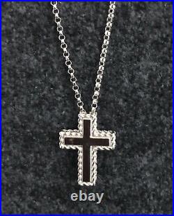 Roberto Coin Princess Collection White Gold Diamond Cross 0.15 ct necklace
