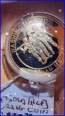 Vietnam Memorial 24kt Gold Coin In Round Plastic Case Dollar Size Coin