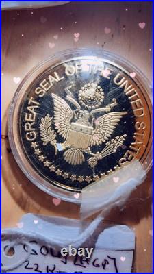 Vietnam Memorial 24kt Gold Coin In Round Plastic Case Dollar Size Coin